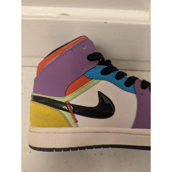 Air Jordan 1 Mid SE Multi Color ‘Lightbulb’ CW1140100 Women's Size 6.5 - Picture 8 of 15